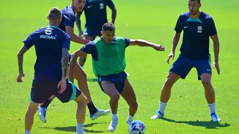 Alexis Sánchez sigue integrado a la pretemporada de Inter.