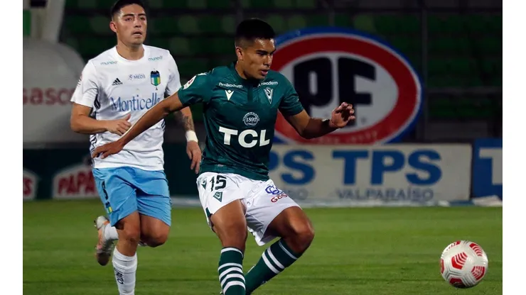 Martín Villarroel cierra su campaña en Santiago Wanderers.