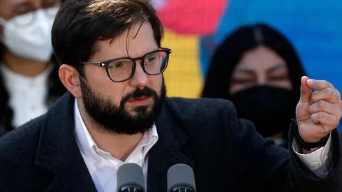 El presidente Gabriel Boric habló de su reunión con Michelle Bachelet.