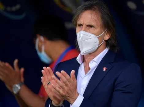 Gareca recibe muchos aplausos provocados por el piloto de su vuelo a Argentina