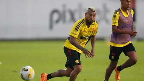 Vidal regresó a entrenar junto a sus compañeros tras la victoria de Flamengo.