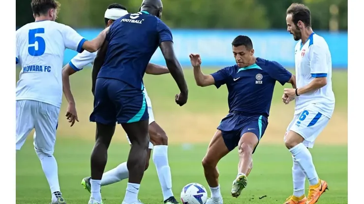 Alexis fue parte de los jugadores que disputaron el amistoso en el Complejo Deportivo "Appiano Gentile".