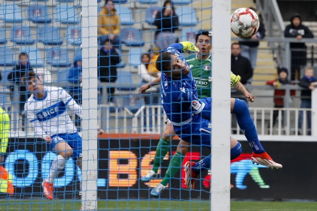 Tomás Ahumada tuvo mucha actividad en Rancagua. (Andres Pina/Photosport).