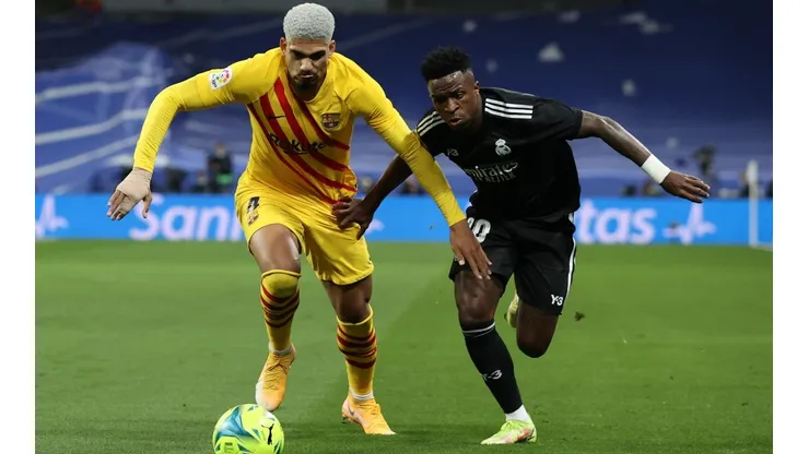 Ronald Araújo y Vinicius Jr protagonizarán el clásico español en un duelo de pretemporada
