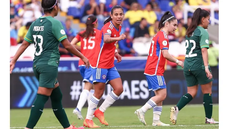 Una de las goleadores de Chile no estará ante Colombia
