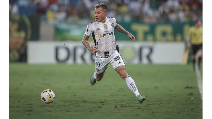 Edu Vargas no brilló en agónico empate del Atlético Mineiro.