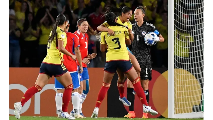 Chile cayó con Colombia en un partido para el olvido