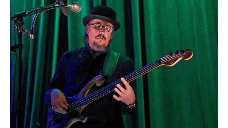 Les Claypool de Primus.