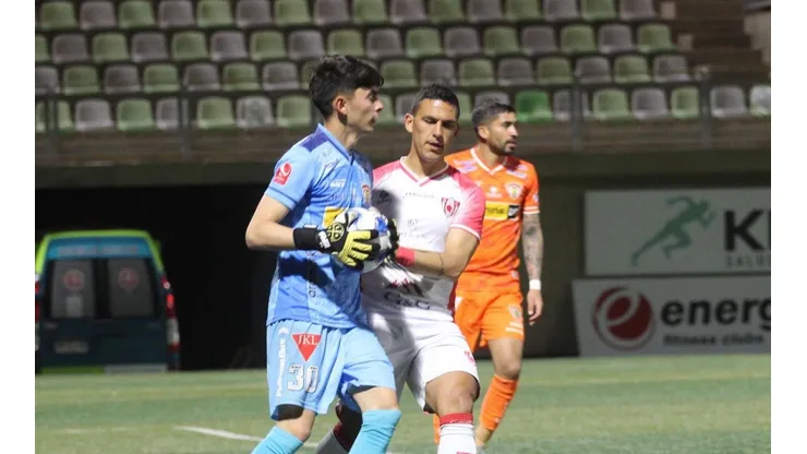 Cobreloa se mantuvo como escolta en la Primera B