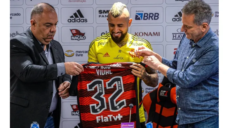 La camiseta de Vidal causa furor en Brasil