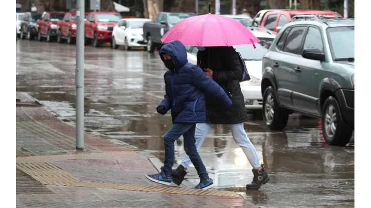 ¿Cuándo volverá a llover en Santiago?