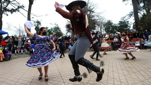 Las Fiestas Patrias podrían tener un día más en 2022.