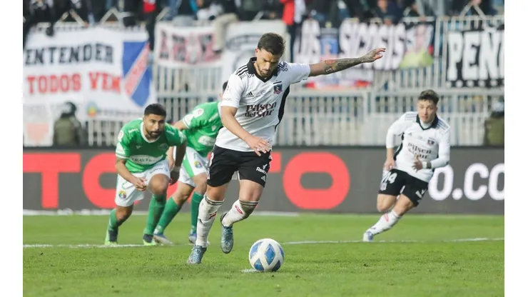 Colo Colo logró el triunfo con un penal conseguido sobre la hora.