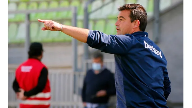 Ribera no quedó contento con el arbitraje