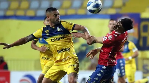 Unión Española dejó escapar puntos importantes ante Everton.