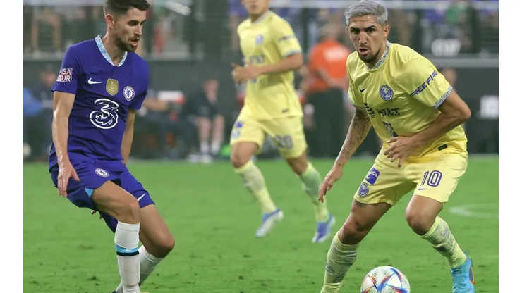 Diego Valdés tuvo acción ante uno de los grandes de Europa.