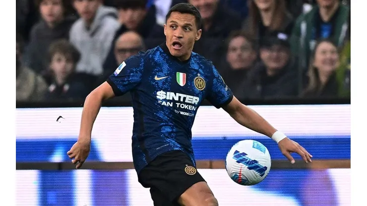 Alexis Sánchez se quedó abajo del avión para el primer partido amistoso del Inter esta temporada.