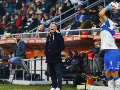 Holan sigue quemado: "Tarea pendiente son canchas de primer nivel"