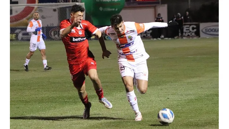 Los mineros se hicieron fuertes en casa