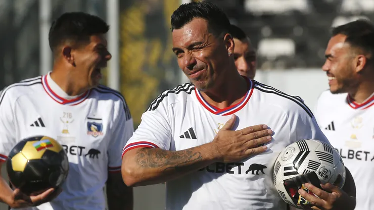 Esteban Paredes arenga a su querido Colo Colo