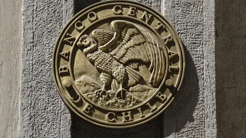 Banco Central anuncia intervención al dólar