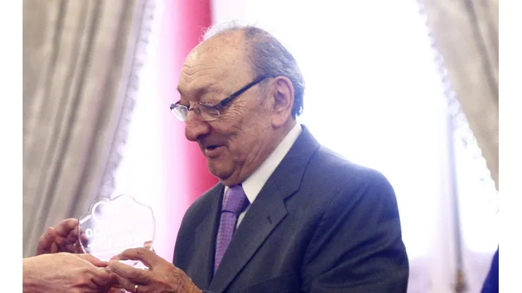 Javier Miranda en el velorio Jorge Pedreros. Hoy le tocó partir.