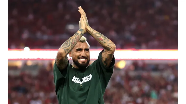 Arturo Vidal ya siente el cariño de toda la hinchada de Flamengo.