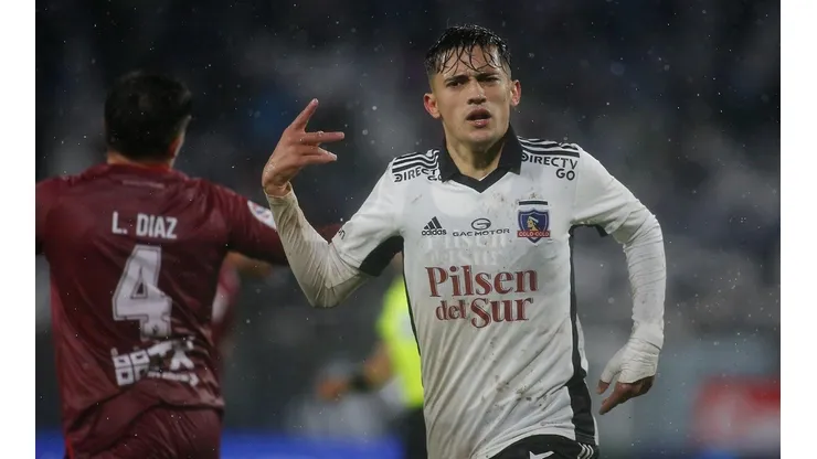 Solari se va de Colo Colo con el cariño de la hinchada