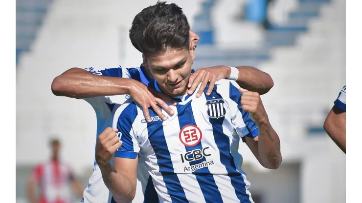 Mamani llegará al fútbol joven de Everton en un principio.