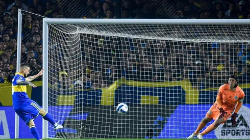 Benedetto erró dos penales en el compromiso ante Corinthians.