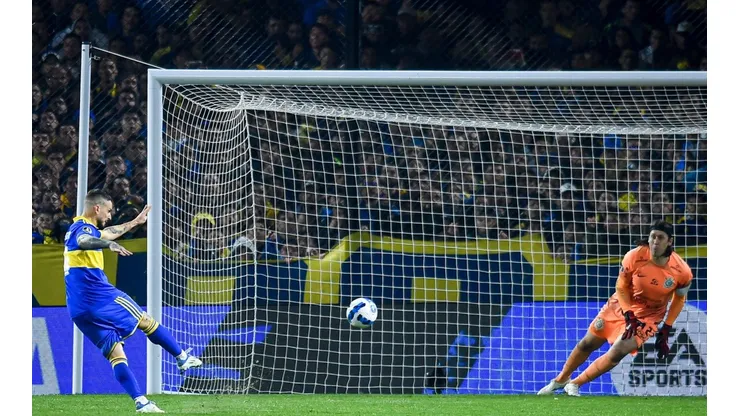 Benedetto erró dos penales en el compromiso ante Corinthians.