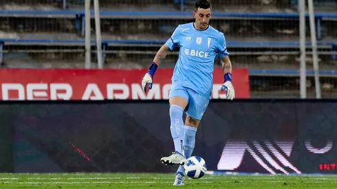 Peranic libera una plaza de extranjero en Universidad Católica.
