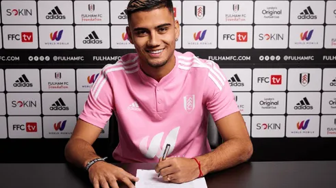 Andreas Pereira firmó un contrato de cuatro temporadas en el Fulham de Inglaterra.