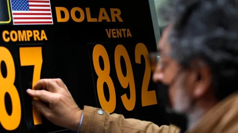 ¿A cuánto está el cambio de peso chileno a dólar?