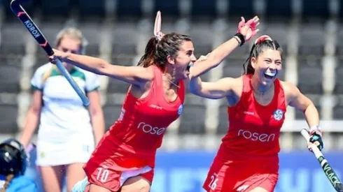 Manuela Urroz festeja el tanto que le dio el triunfo a Las Diablas contra Sudáfrica.