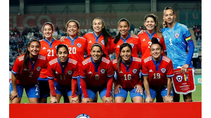 Chile va con equipo estelar frente a Paraguay