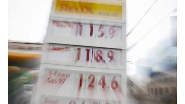Ministro Marcel prevé nuevo aumento en el precio de los combustibles por sobre los márgenes del Mepco