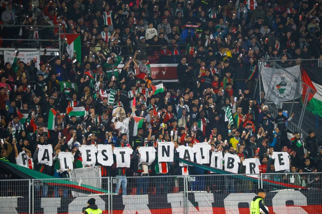 Palestino armó la fiesta en el Estadio Nacional.