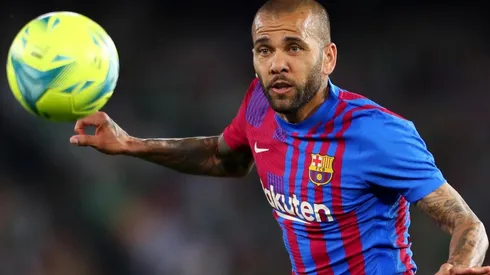 Dani Alves se fue del Barcelona con una potente crítica