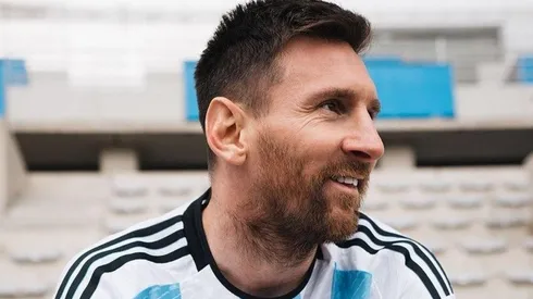 Messi fue el modelo para presentar la nueva camiseta trasandina