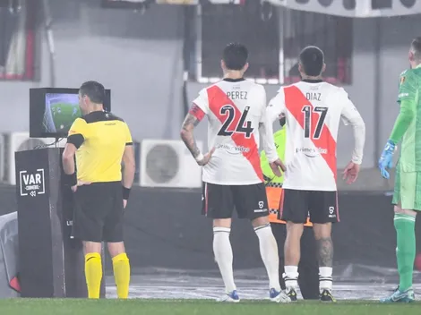 Castrilli reaparece para darle con el uslero a Tobar