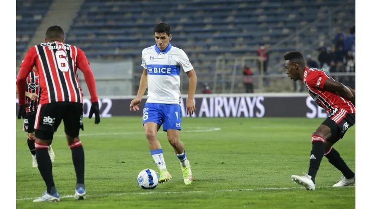 Marcelino Núñez es la gran sorpresa por su posición en el terreno de juego.