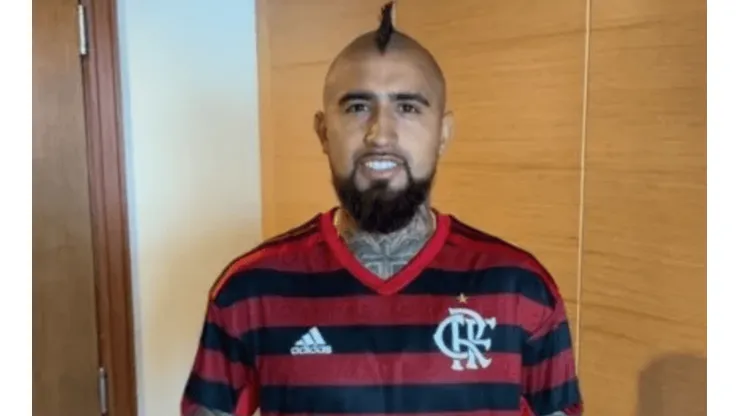 Desde hace bastante tiempo Arturo Vidal venía coqueteando con el Flamengo en sus RR.SS.