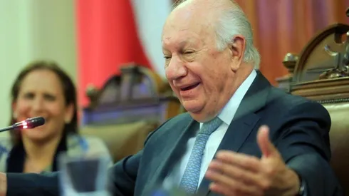 El ex Presidente Ricardo Lagos aún no anuncia si está a favor del Apruebo o del Rechazo.