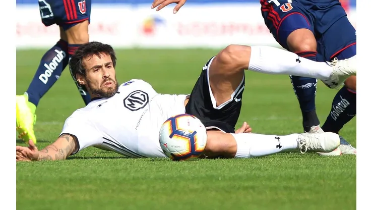 Jorge Valdivia se retiró del fútbol activo, pero se mantiene al tanto de todo lo que sucede en Colo Colo