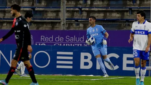 Nicolás Peranic es actualmente el tercer portero de Universidad Católica.