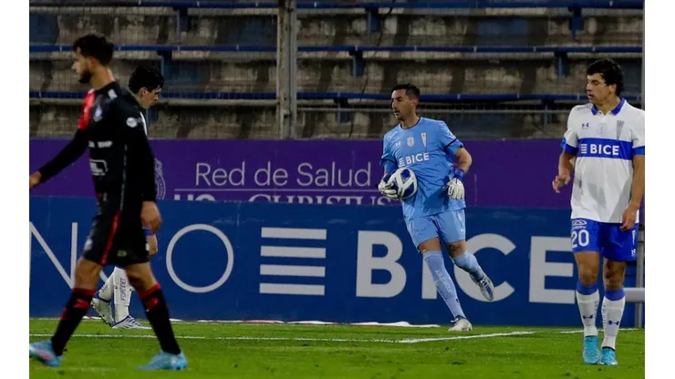 Nicolás Peranic es actualmente el tercer portero de Universidad Católica.