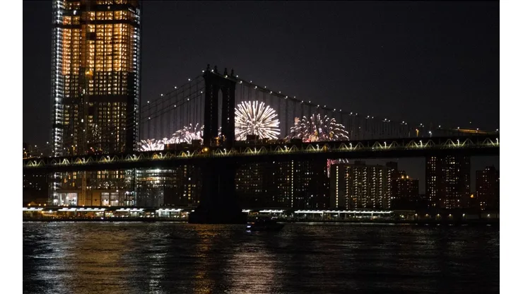¿Dónde y a qué hora puedo ver online el espectáculo de fuegos artificiales en Nueva York?