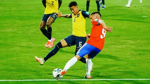 Byron Castillo se olvida de Chile y solo piensa en Ecuador, el Mundial y su club