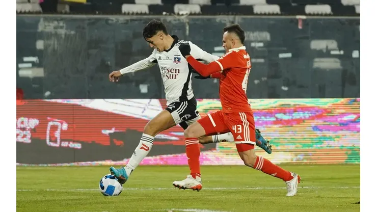 Colo Colo venció por 2-0 a Inter en el Monumental